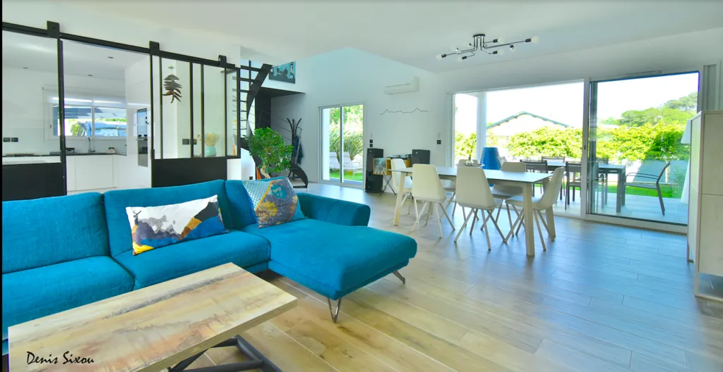Séjour - Maison Moderne avec Piscine à Boucau