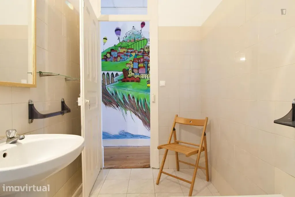 Bathrooms - Private Room in Arroios, Lisbon