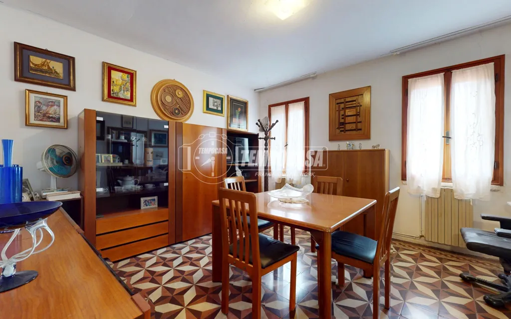Söögituba - Terraced House with Potential in Chioggia