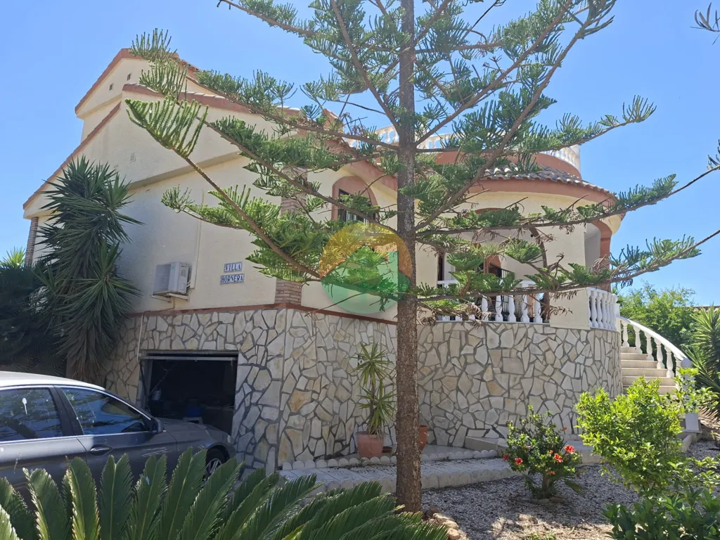 Välivaade - House with Pool and Golf Views in Camposol