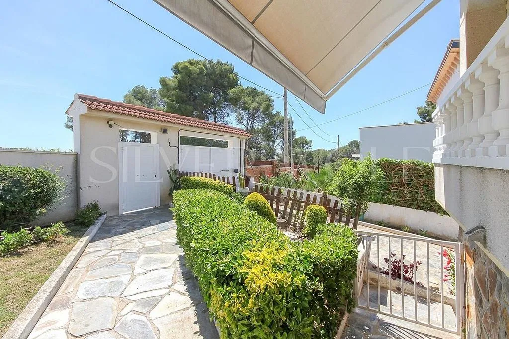 Aed - Chalet with Pool in Mas d'en Serra, Sant Pere de Ribes