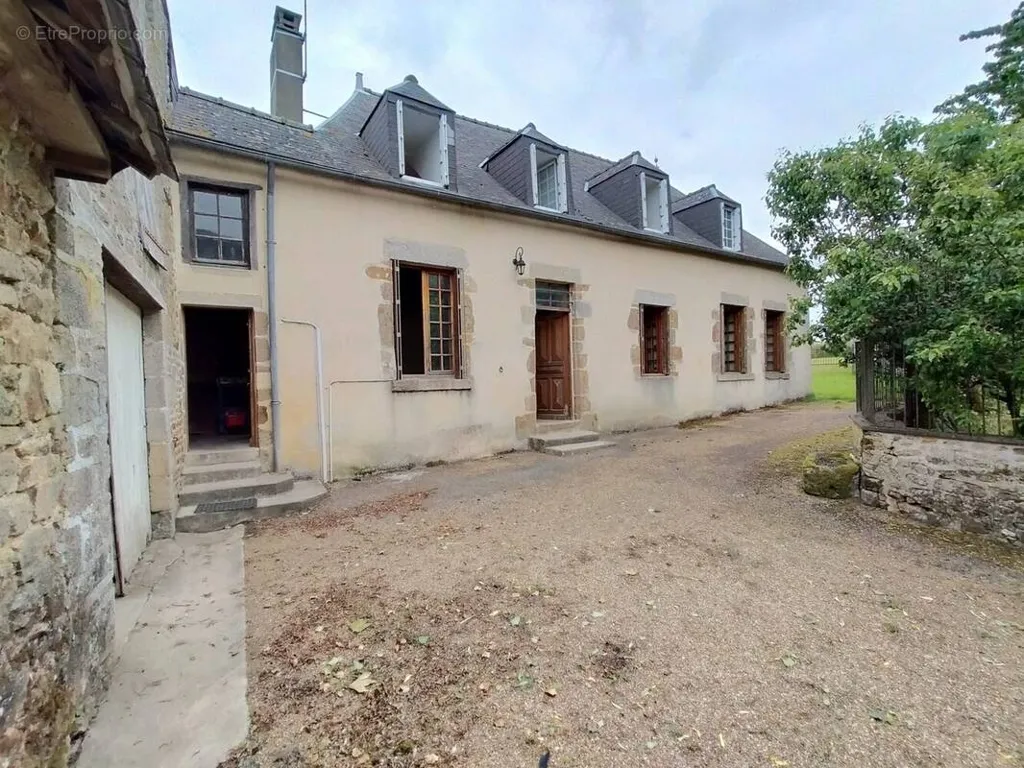 Maison 5 pièces à Courcite