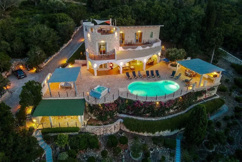 Maison 6 chambres à PAXOS-MIDDLE