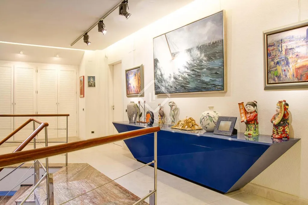 Esik - House with Sea View and Pool in Torredembarra