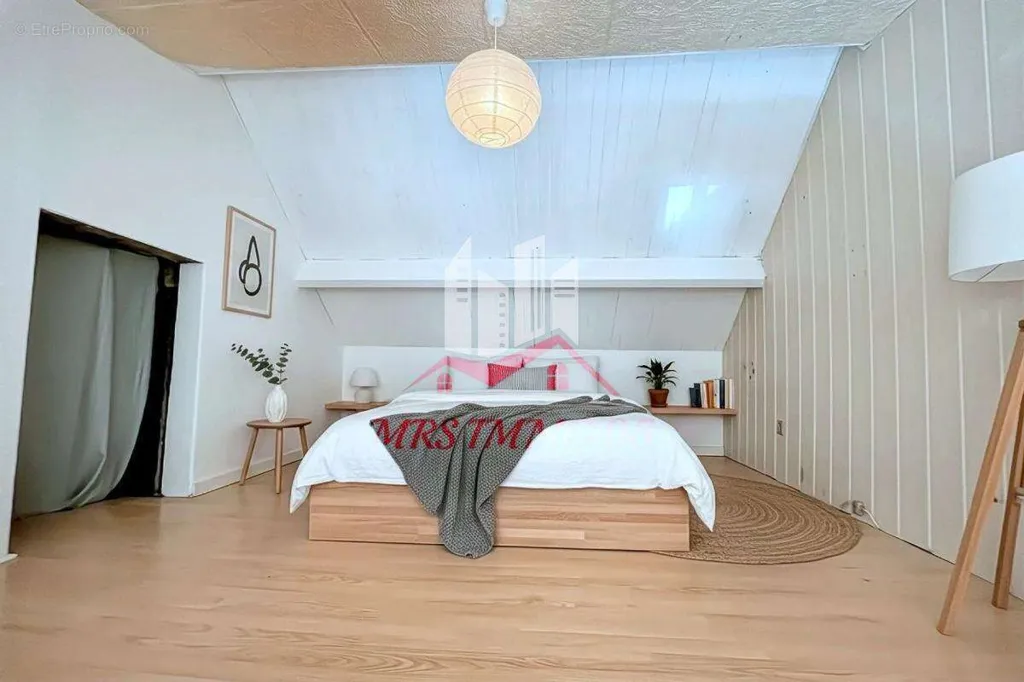 Chambres - Ensemble de 2 Maisons Triplex à Vémars
