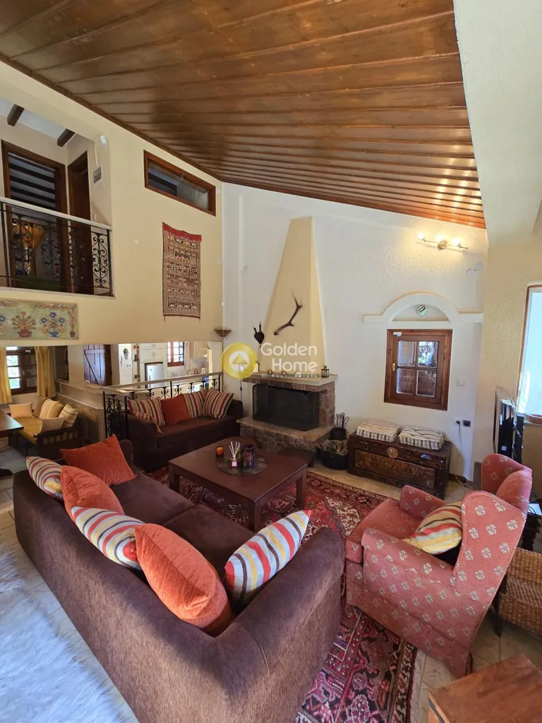 Elutuba - Detached House with Garden in Arachova Meadow