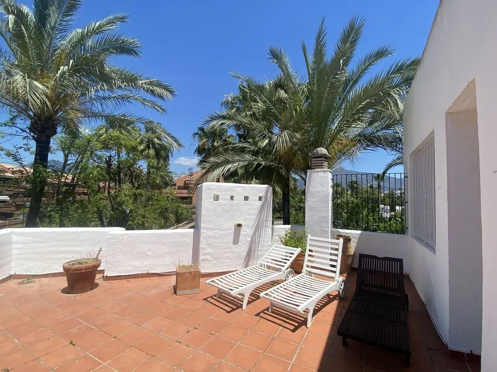 Terrass - Luxury Penthouse with Pool in Puerto Banús