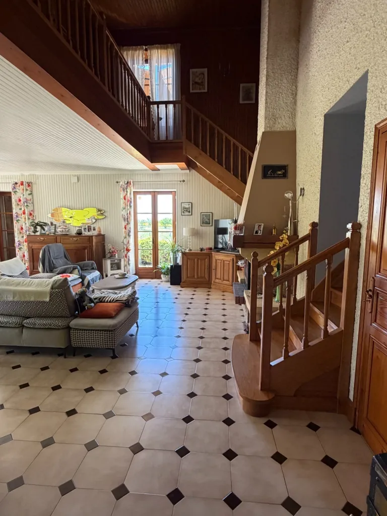 Elutuba - Stone House with Garden in Brie