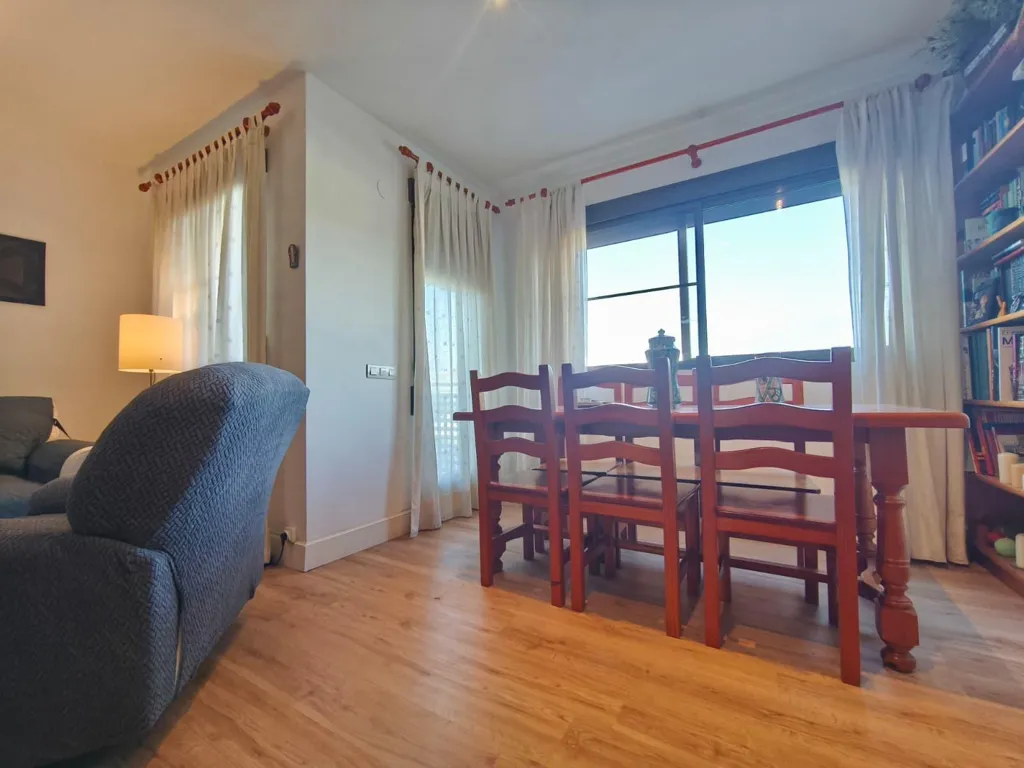 Salle à manger - Spacious Apartment with Balcony in Castelló