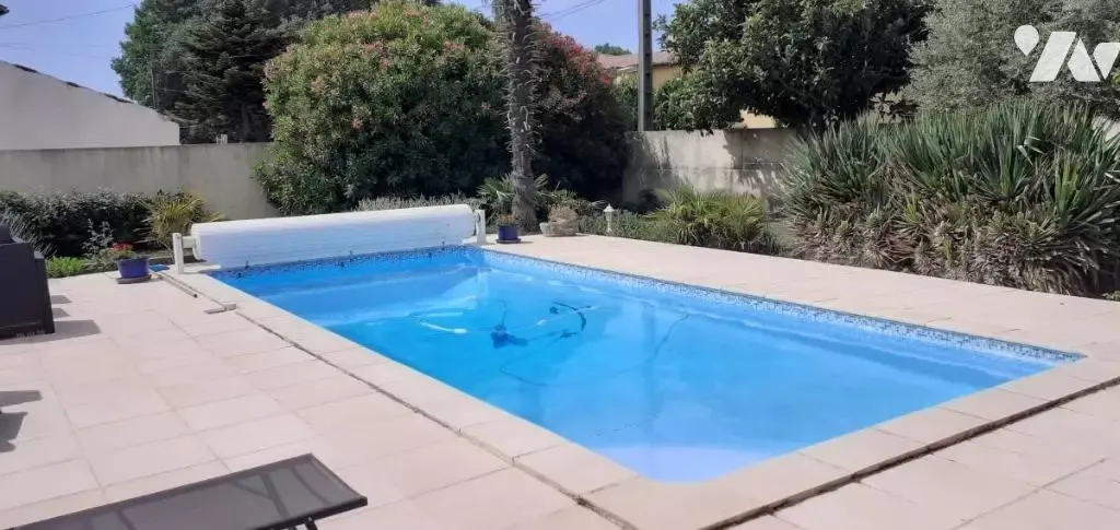 Piscine - Maison avec Piscine et Jardin à Montélimar