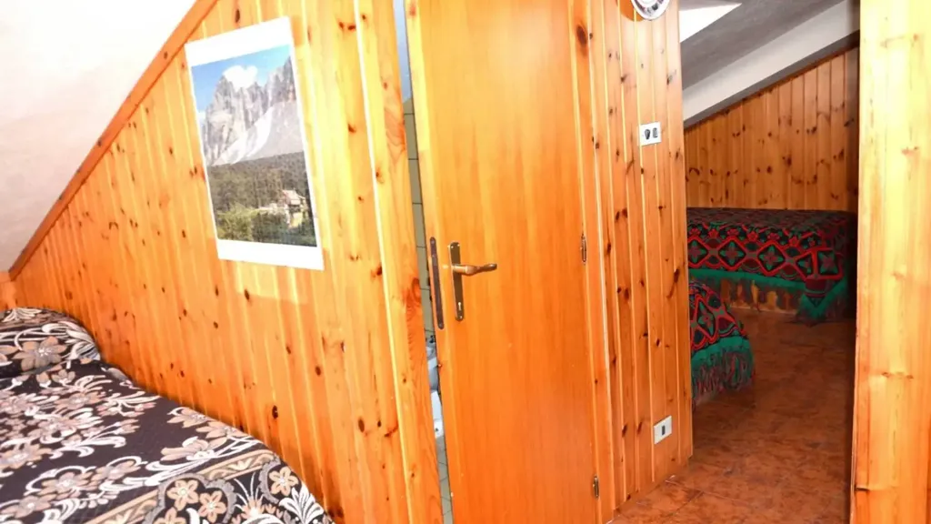 Magamistoad - Three-Bedroom Apartment with Balconies in Ovindoli