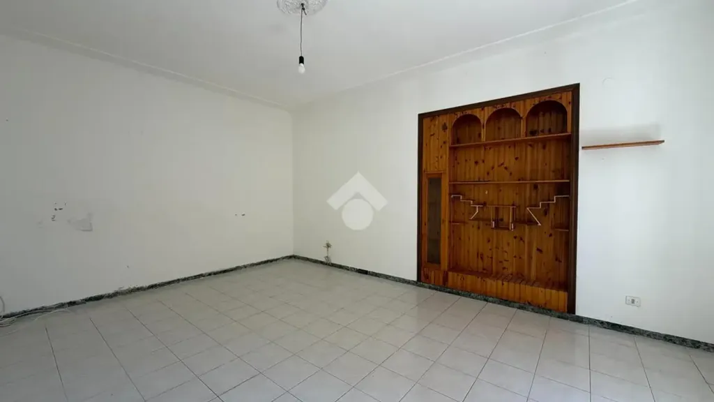 Toad - Corner Semi-Detached Villa with Private Garden in Pesaro