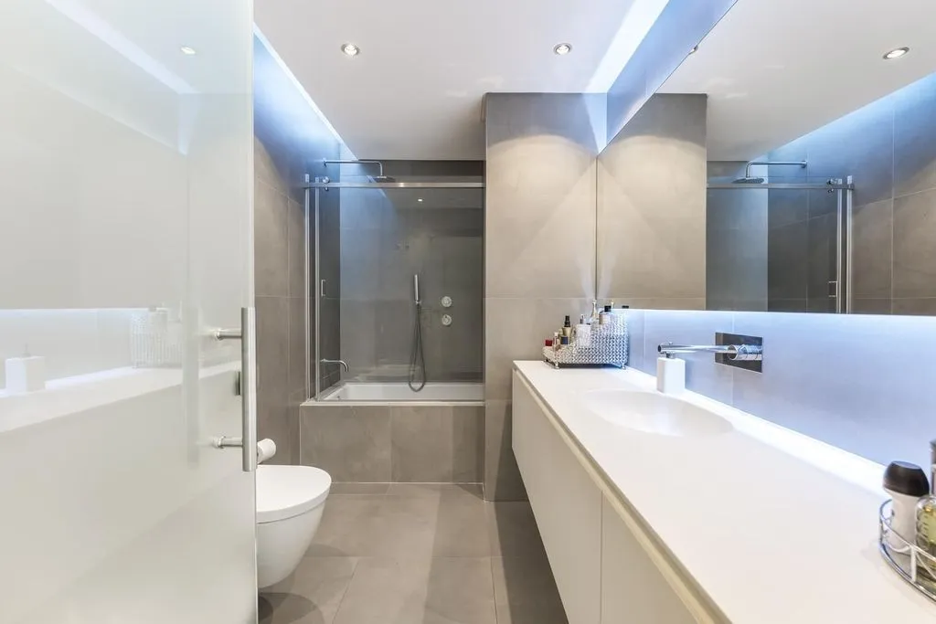 Vannitoad - Luxury Flat with City Views in Parede