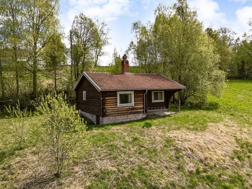 Villa with Lake View in Kärvsåsen