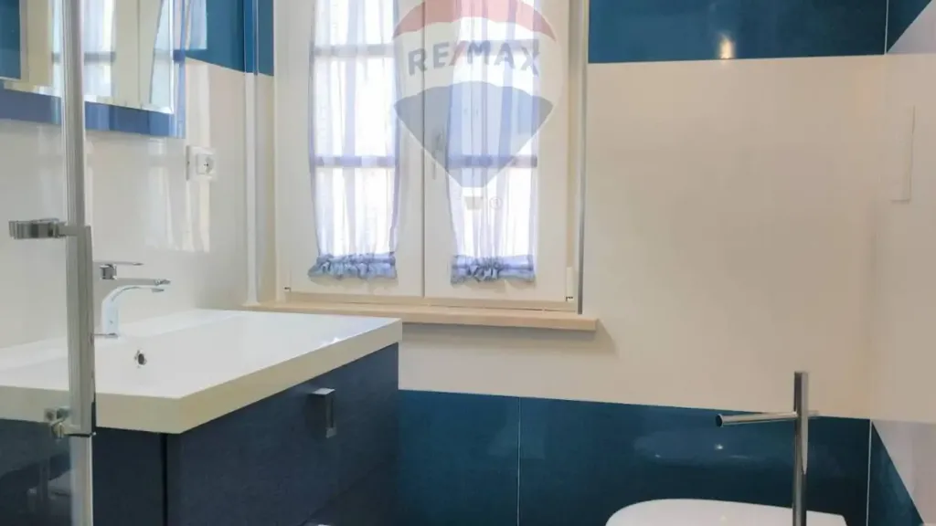 Vannitoad - Modern Villa with Sea View in Viareggio