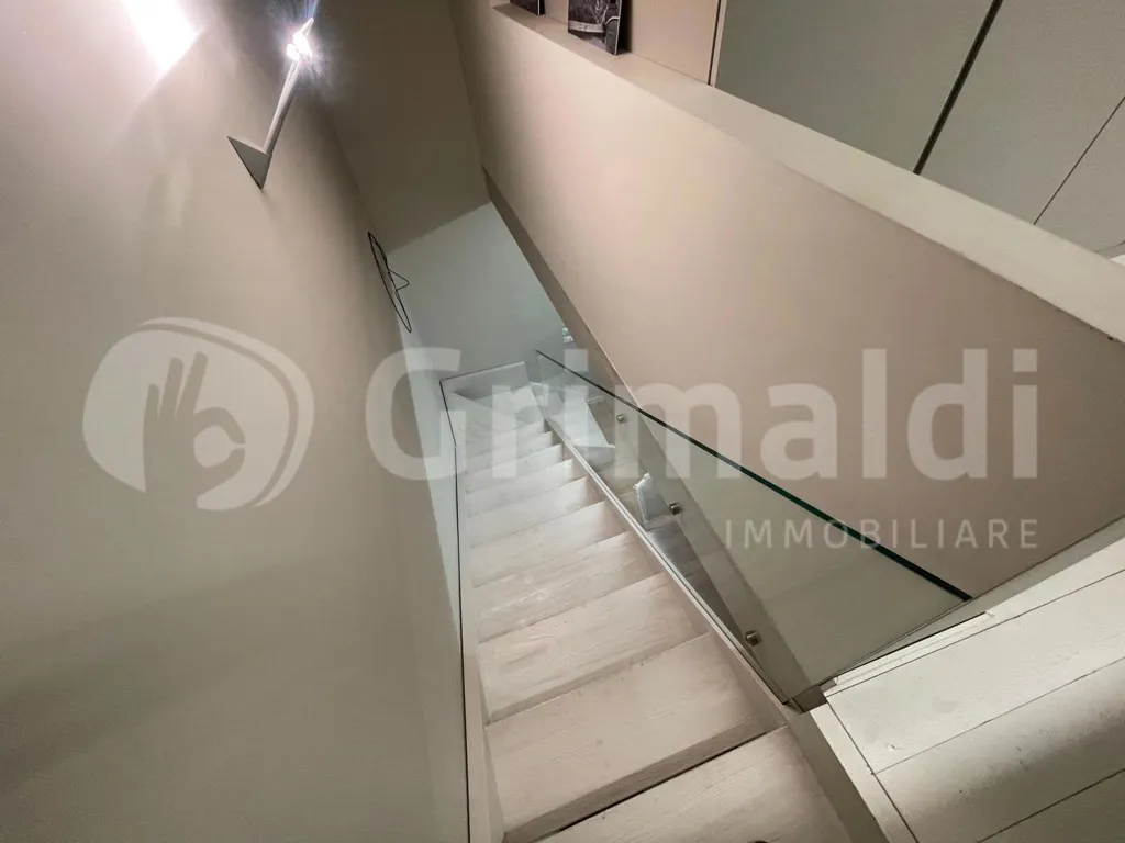 Pièces - Refurbished Apartment with Balcony in Palermo