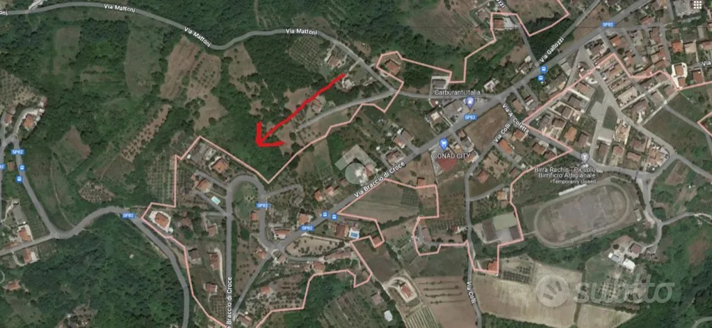 Residential Plot with Development Potential in Cervaro