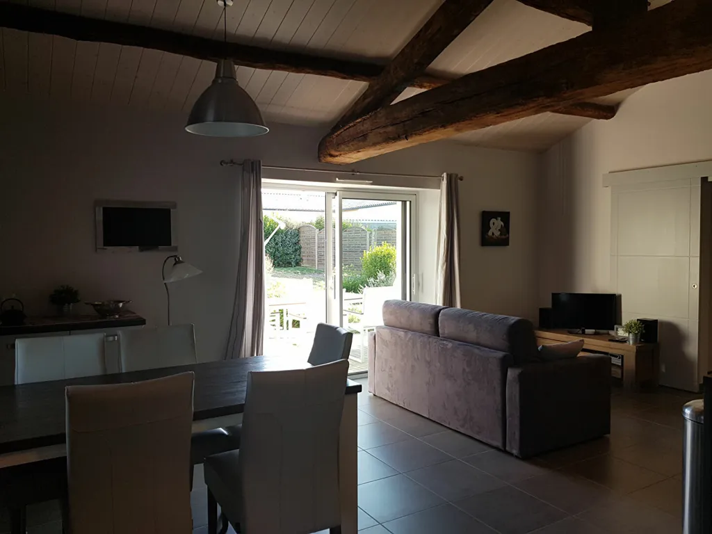 Séjour - Maison à Bois De Cene avec deux logements loués