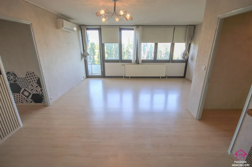 Elutuba - 1-Bed Flat with Balcony in Secure Complex