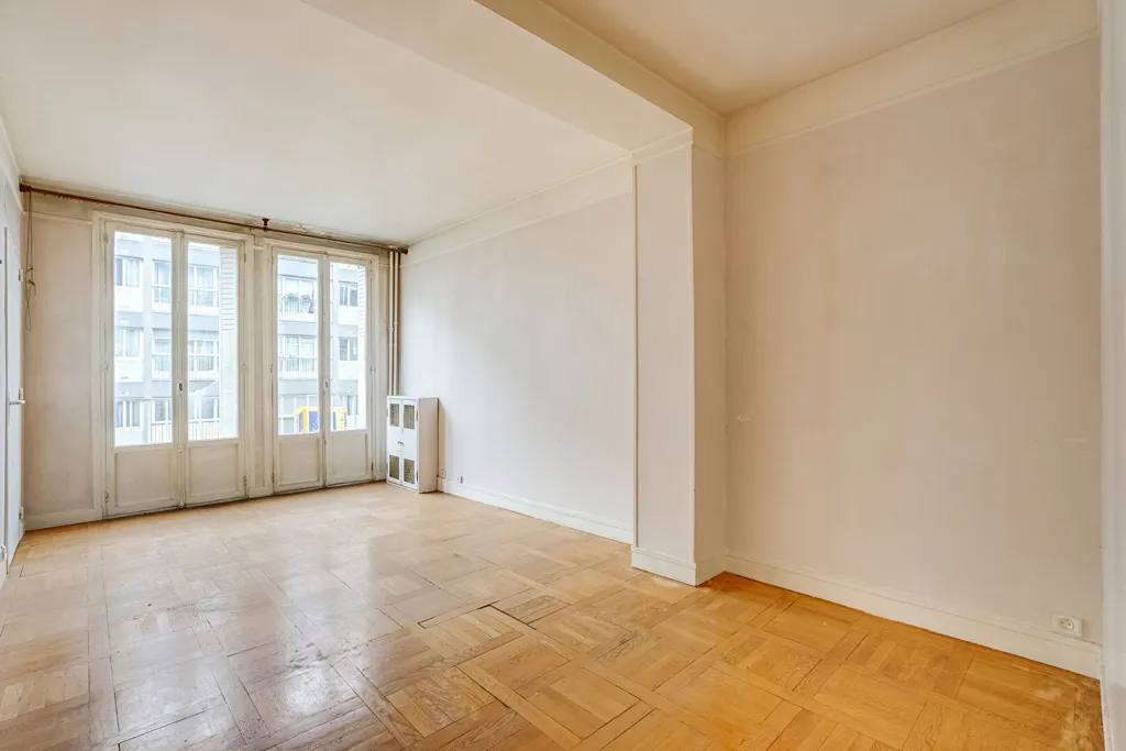 Pièces - Appartement Lumineux avec Ascenseur au 15e Arrondissement de Paris