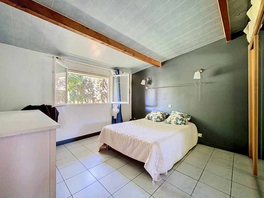 Camere da letto - House with Garden and Tram Access in Cenon