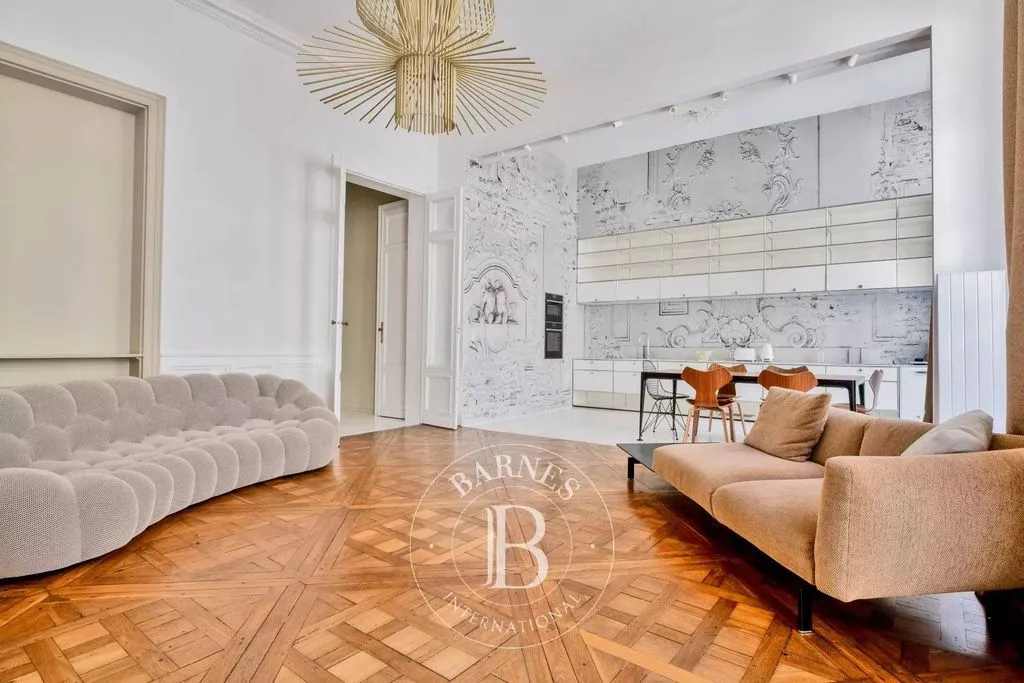 Séjour - Appartement Luxe avec Balcon à Bordeaux