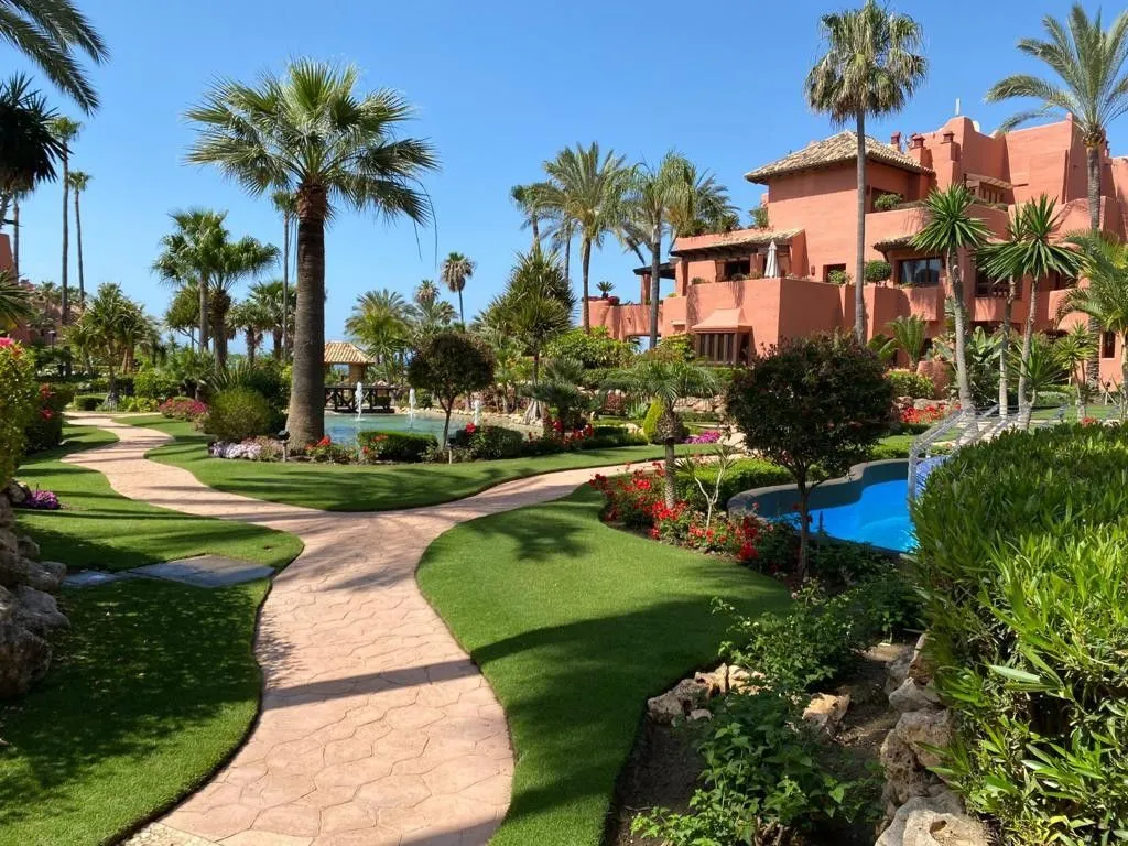Aed - Ground Floor Beachfront Flat in Estepona