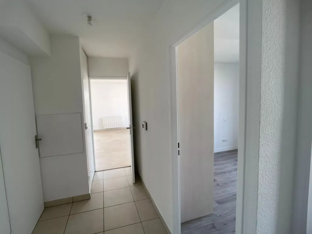 Entrée - Appartement Rénové avec Balcon à Blagnac