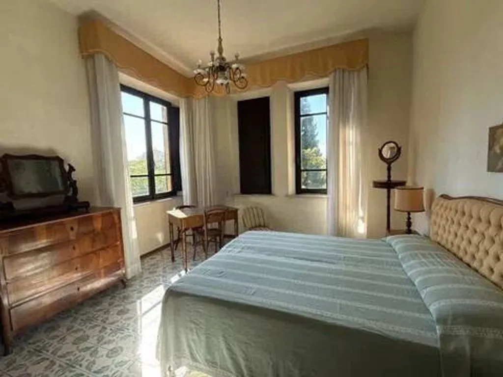 Chambres - Historic Villa with Panoramic Tower in Tuscany