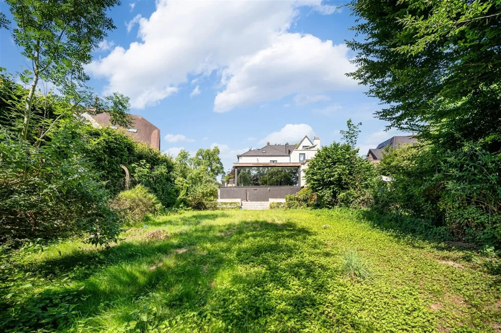 Giardino - Half-Open House with Garden in Quiet Area