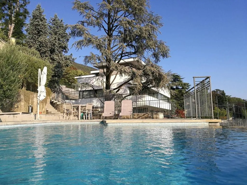 Piscine - Luxury Villa with Pool in Brescia