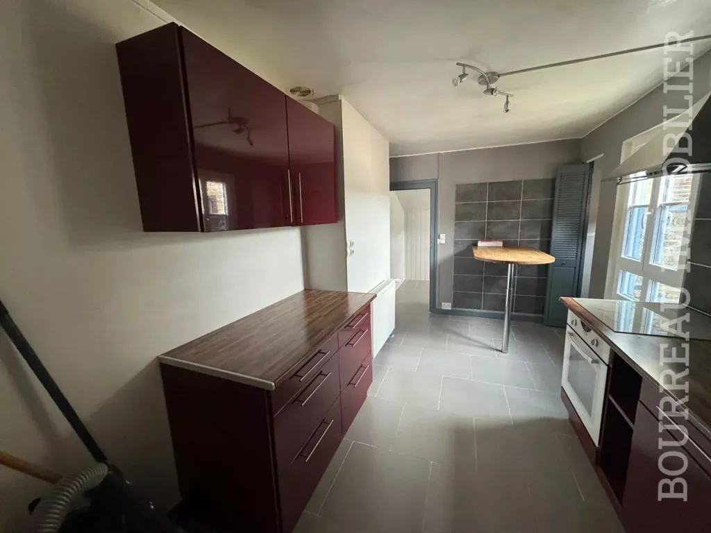 Cuisine - Appartement de rez-de-chaussée avec balcon à Joigny