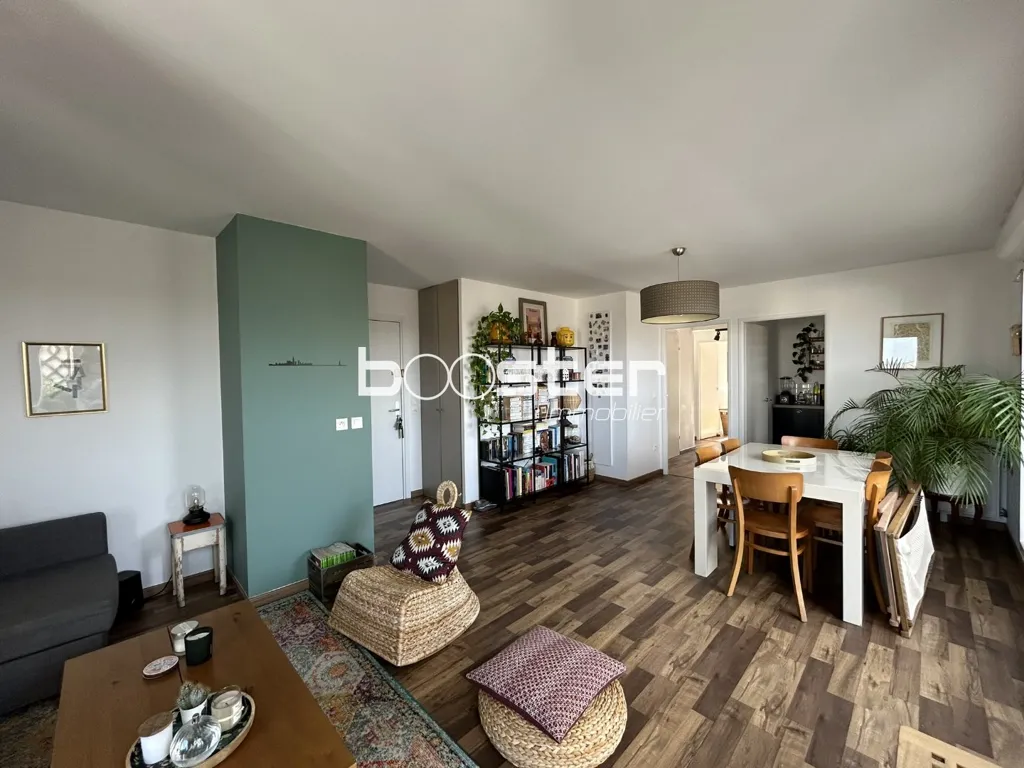 Séjour - Appartement 4 Pièces avec Terrasse à Toulouse