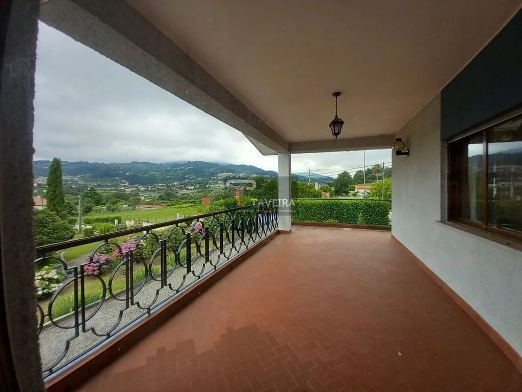 Terrass - Modern Luxury House with Garden in Arcos de Valdevez