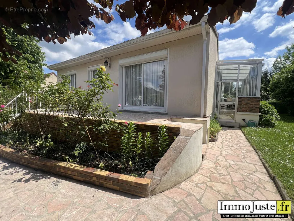 Maison 3 pièces à Magny-Les-Hameaux
