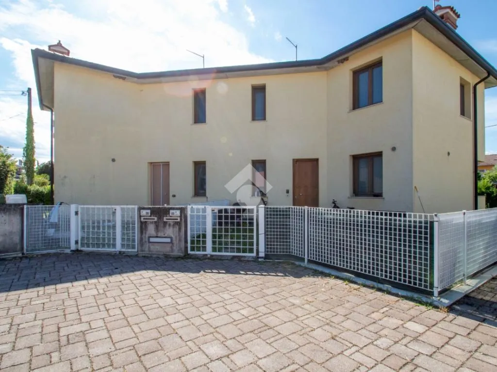 Extérieur - Bifamiliar Portion with Private Garden in Caldogno
