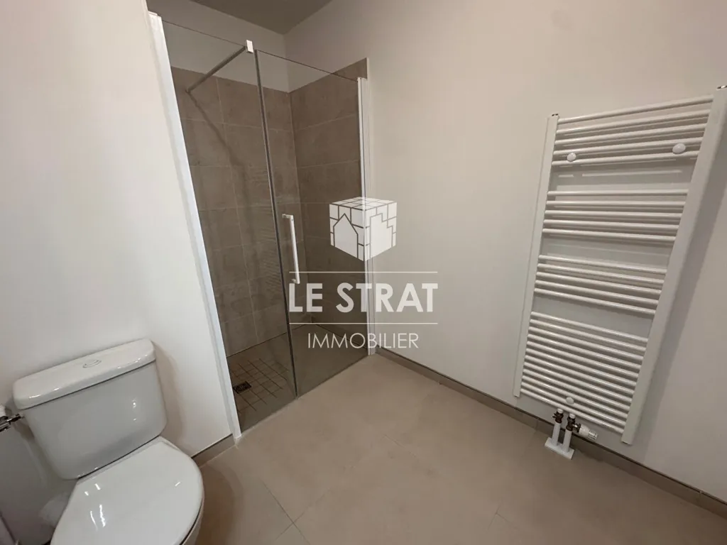 Salles de bain - Appartement 3 Pièces avec Terrasse à Épron