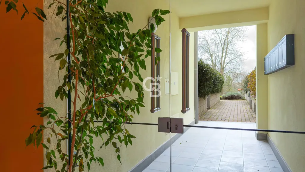Esik - Modern Flat with Balcony in Viterbo