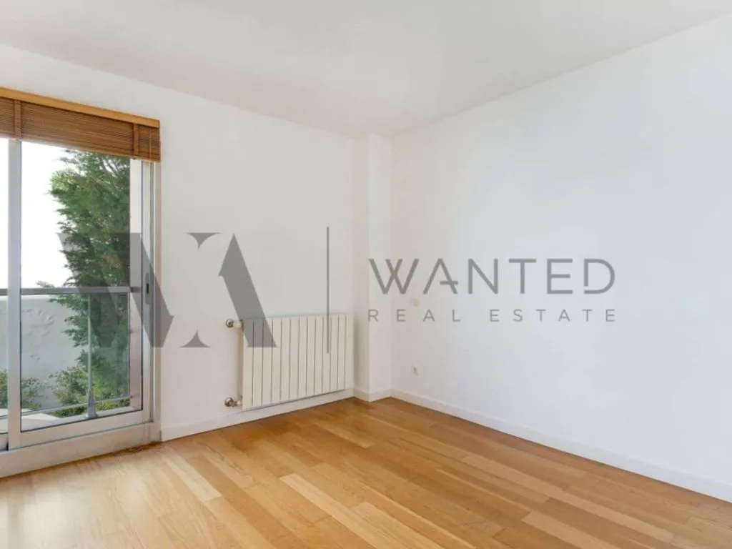 Pièces - Luxury Duplex Flat with Terrace in Oeiras