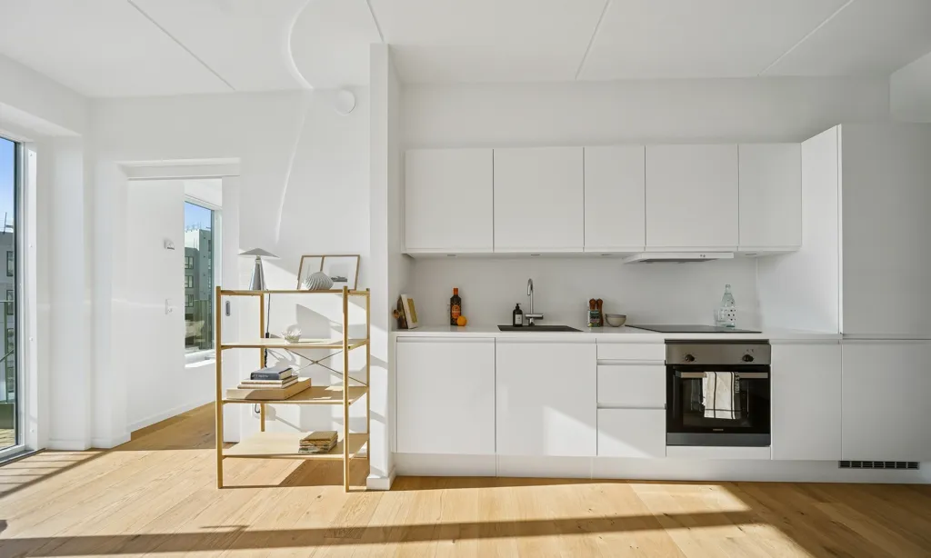 Kitchen - Spacious 2-Bedroom Apartment with Balcony in Ørestad Syd
