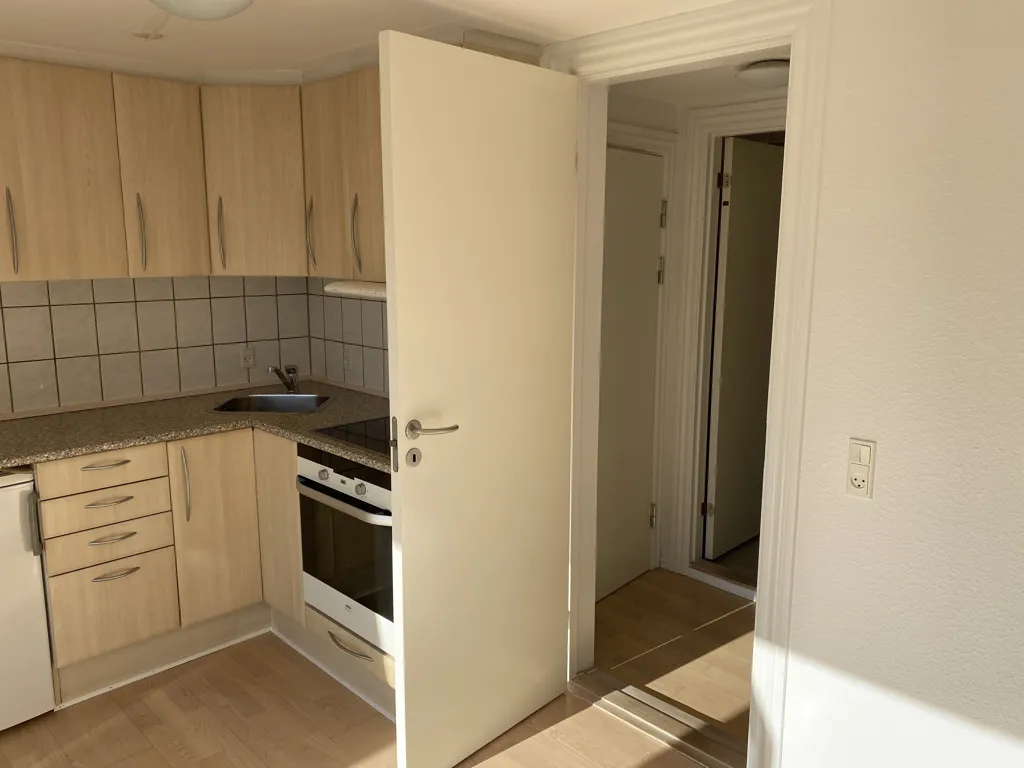 Cuisine - Renovated 2-Bedroom Apartment in Aalborg
