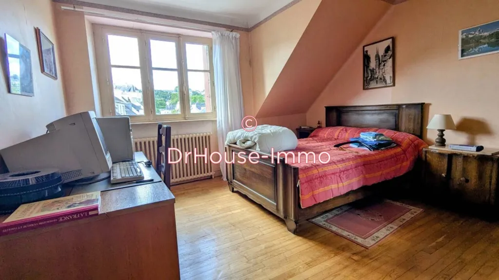 Magamistoad - 7-Piece House with Garden in Quimper