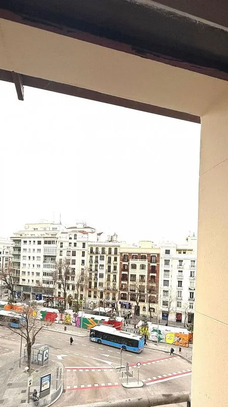 Rõdu - Furnished Studio with Balcony in Goya, Madrid