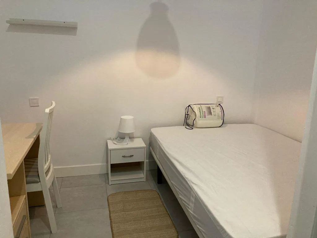 Chambres - Refurbished Flat with Lift in Vallehermoso, Madrid