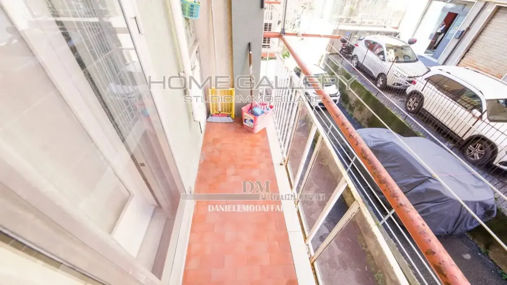 Balcon - Trilocale with Balcony in Albaro, Genoa