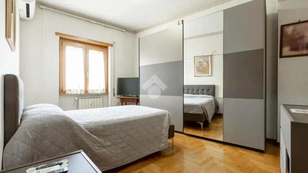 Magamistoad - Trilocale with High Ceilings in Rome