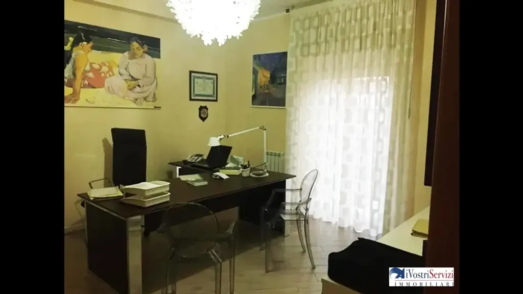 Bureau - Rearranged Apartment with Ascensor in Siracusa