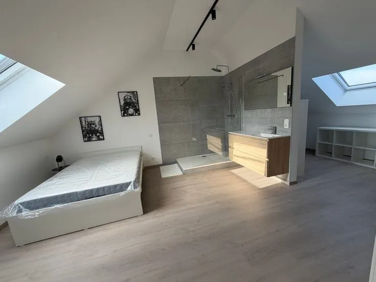 Chambres - Chambres en Colocation avec Terrasse à Halanzy