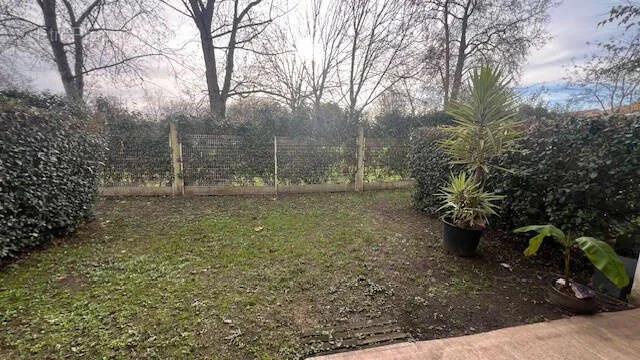Jardin - Appartement Type 2 avec Parking dans Résidence Sécurisée à Begles