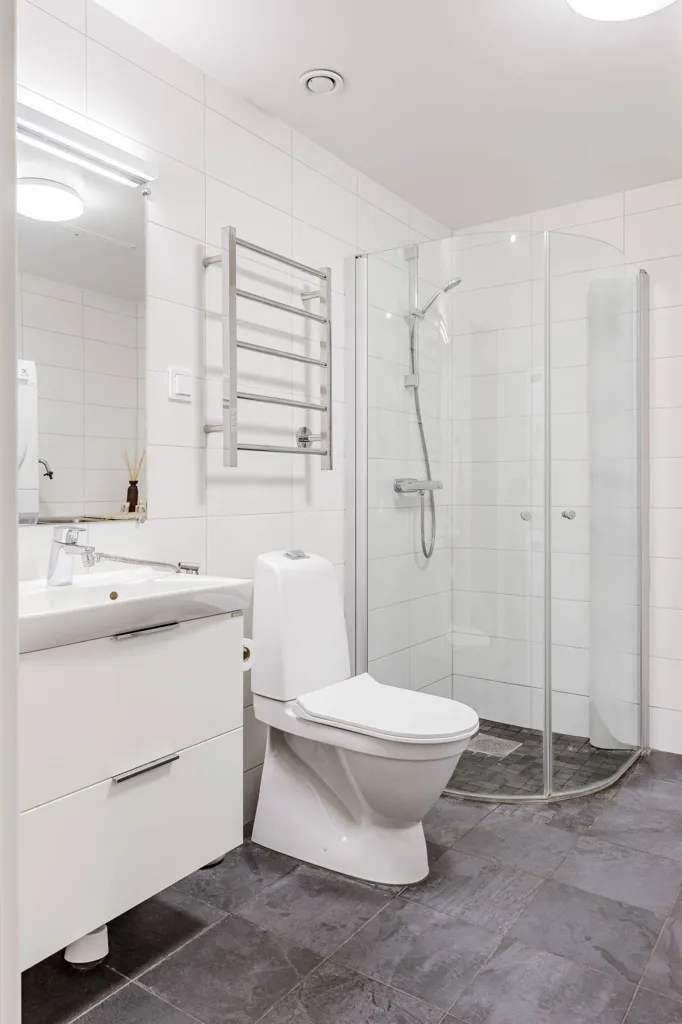 Salles de bain - Apartment with Balcony in Borlänge